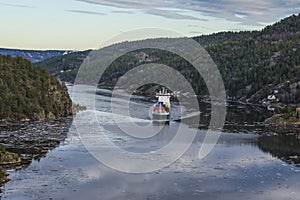 Cargo ship leaving the ringdalsfjord