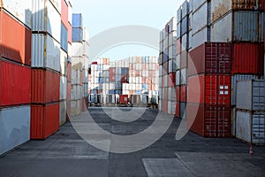 Cargo stacks in the depot industry perspective