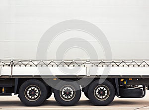 Cargo truck