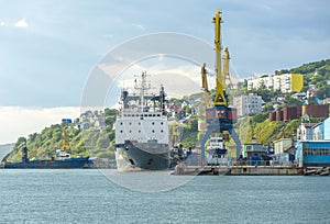 The cargoship in port