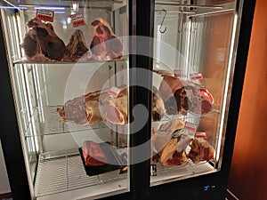 Carne in vetrina