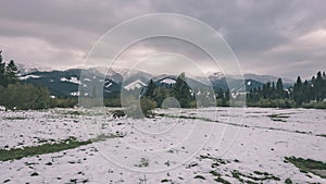Karpaty v zime sneh - vintage filmový efekt