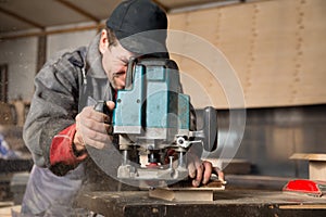 Carpenter workpiece milling machine