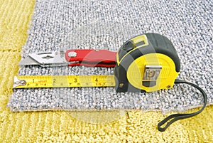 Carpet fitting with tools