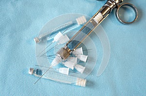 Carpool syringe for local dental anesthesia