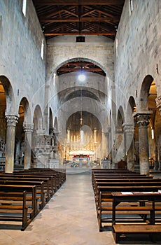 Carrara duomo interior