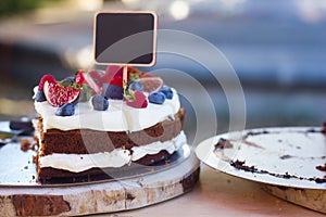 Carrot cake with berries