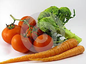Carrots tomatoes and broccoli
