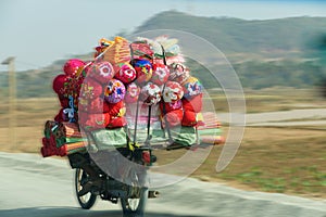 Carrying quilts on motorcycle