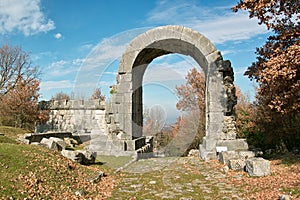 Carsulae, arch of san damiano