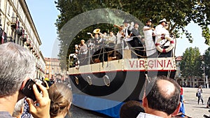 Cart of the Asti parade depicting the emigration of Italians at the beginning of the century