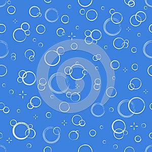 Cartoon soap bubbles seamless pattern. Effervescent oxygen bubbles, bath suds, fizzy soda or drink. Hand drawn vector