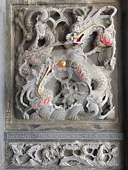 Dragon carve stone