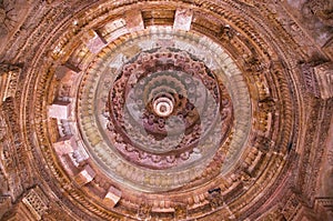 Carved ceiling of the Sun Temple. Built in 1026 - 27 AD during the reign of Bhima I of the Chaulukya dynasty, Modhera, Mehsana, G