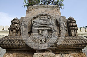 Carved idol on the outer wall of a small temple, Ranganathaswamy Temple, Srirangapatna