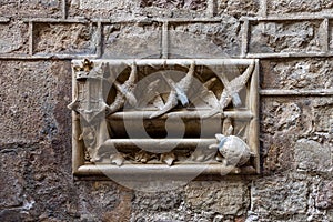 Casa de l`Ardiaca, stone letterbox with swallows and turtles, Lluis Domenech i Montaner. Barri Gotic, Barcelona