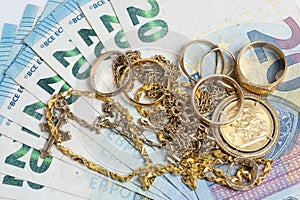 Cash for gold, used gold, old jewellery and coins