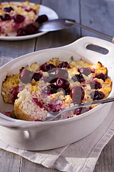 Casserole with cottage cheese and cherries
