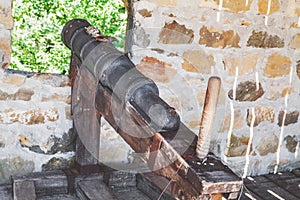 Cast-iron cannon on stationary carriage