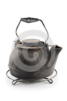 Cast iron kettle with grid support
