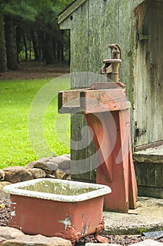 Cast iron pitcher hand water pump