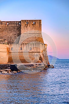  , uova castello è un terrapieno marino castello napoli 