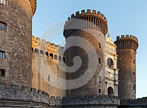 Castel Nuovo (\