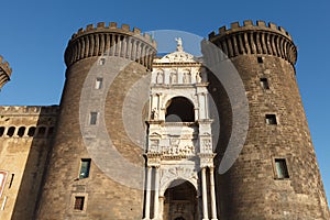 Castel Nuovo (\