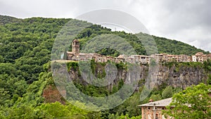 Castellfollit de la Roca photo