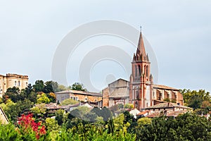 Castelnau d'Estretefonds church