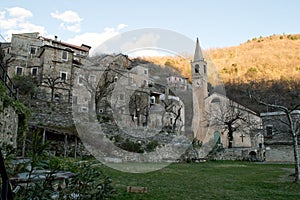 Castelvecchio di Rocca Barbena photo