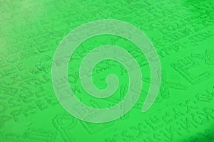 Making artwork of tabula smaragdina to rubber form