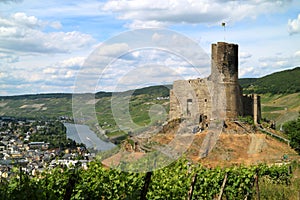 Castle and fortresses along the Mosel revier