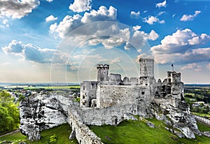 Castle, Ogrodzieniec fortifications, Poland.