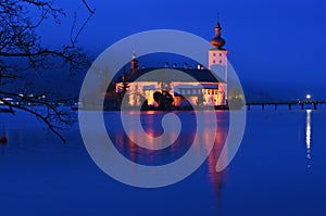 Castle Ort in Orange lights up due to the worldwide UN Women campaign