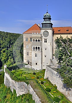 Castle Pieskowa Skala in Poland photo