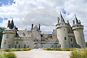 The castle of Sully-sur-Loire