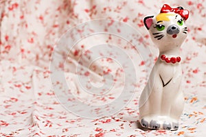 Cat figurine photo