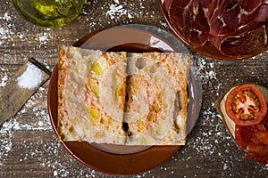 Catalan pa amb tomaquet and serrano ham photo