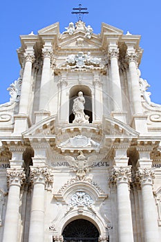 Cathedral faÃ§ade of syracuse, italy