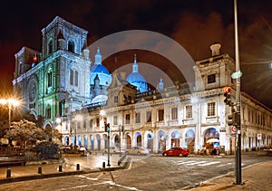 Catedral por la noche 