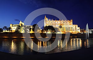 Cathedral of Palma de Mallorca illuminated at night