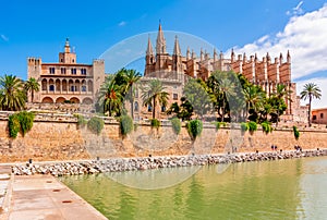 Cathedral of Santa Maria of Palma (La Seu) and Royal Palace of La Almudaina, Palma de Mallorca, Balearic islands, Spain