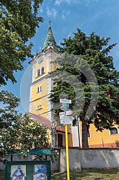 Kostol v Radošovciach