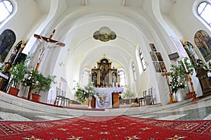 Katolícky kostol v obci