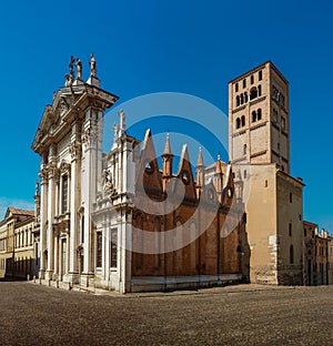 Cattedrale di San Pietro apostolo, Duomo di Mantova