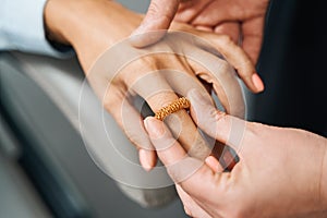 Caucasian female patient undergoing the Sujok therapy