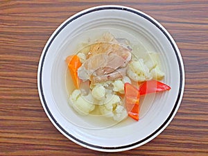 Cauliflower chicken soup