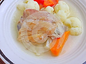 Cauliflower chicken soup