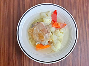 Cauliflower chicken soup